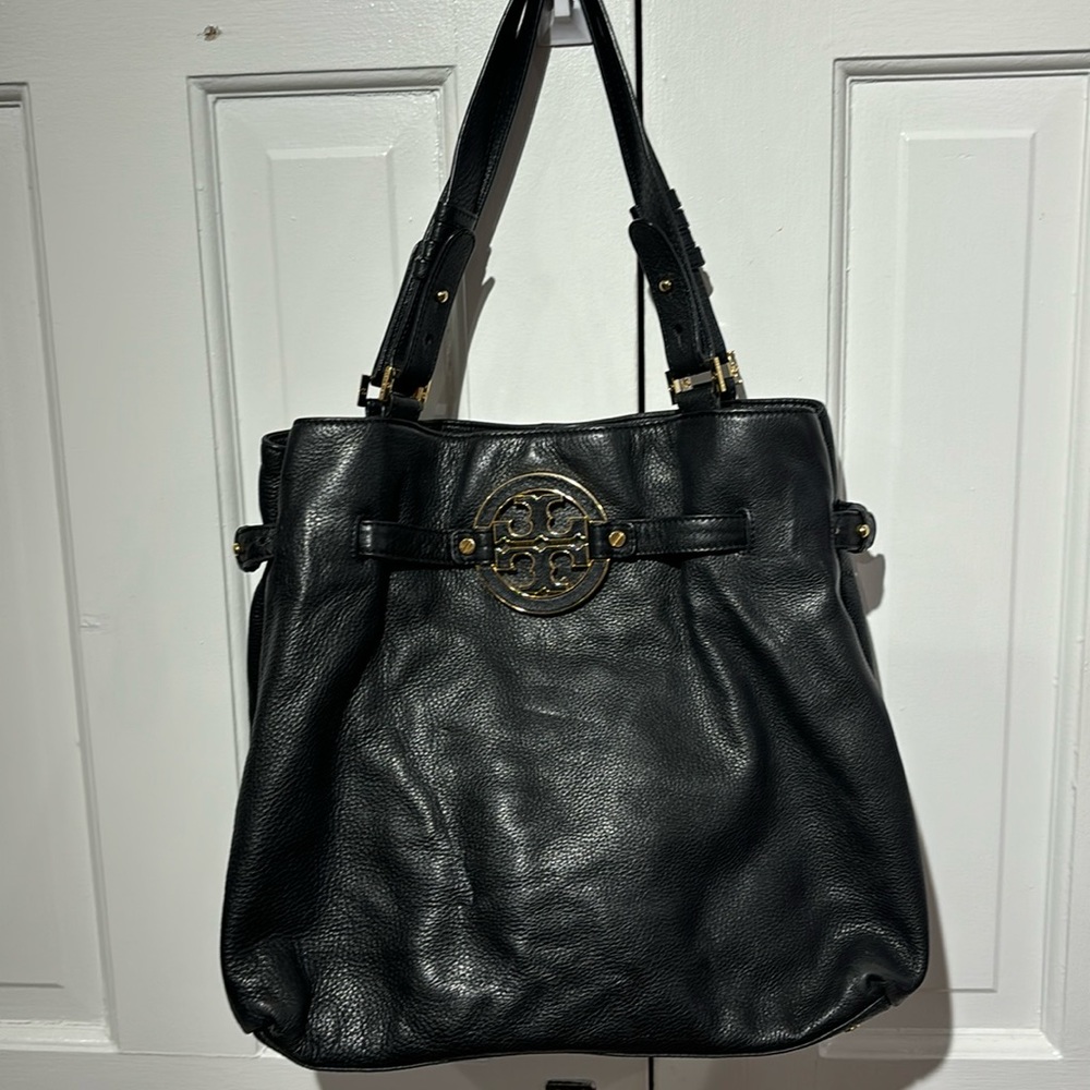 Tory Burch bag, super soft leather, dust bag included